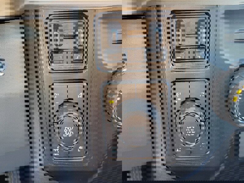 Used 2024 Ford F250 XL image 21