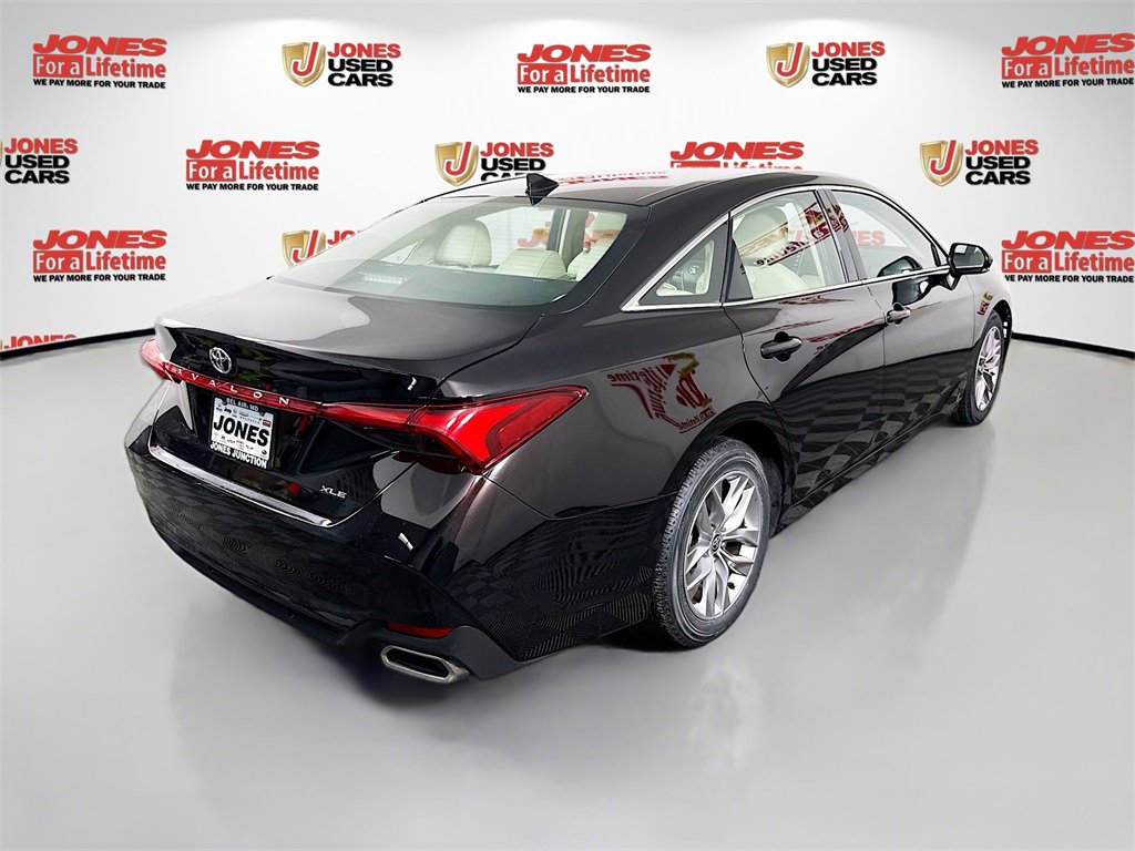 Certified 2020 Toyota Avalon XLE w/ Moonroof Package image 16