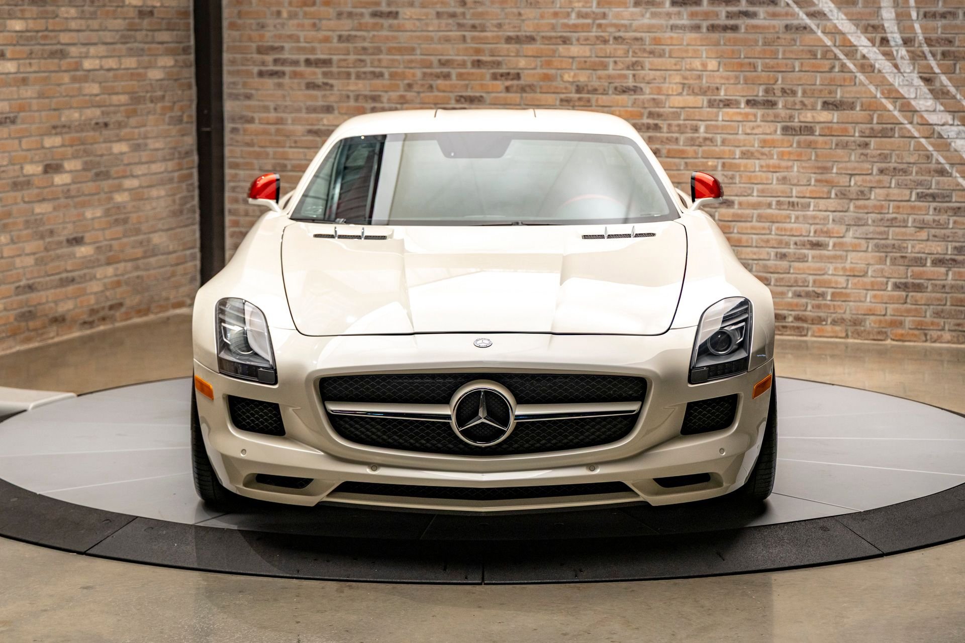 Used 2011 Mercedes-Benz SLS AMG Coupe image 3
