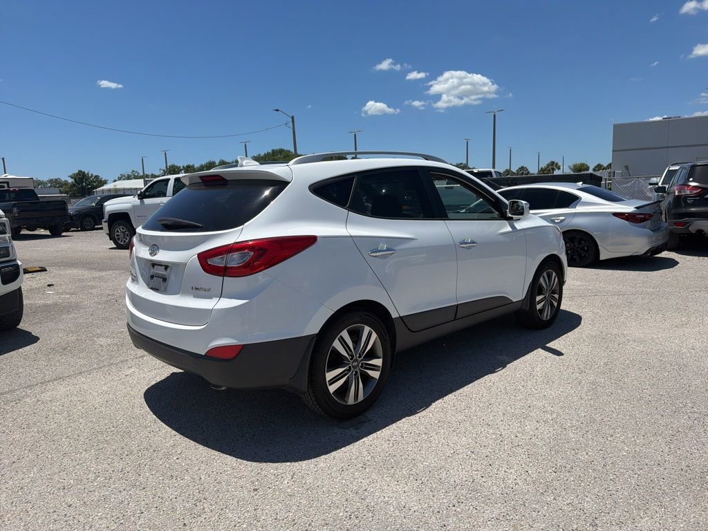 Used 2015 Hyundai Tucson Limited w/ Option Group 03 FWD image 5