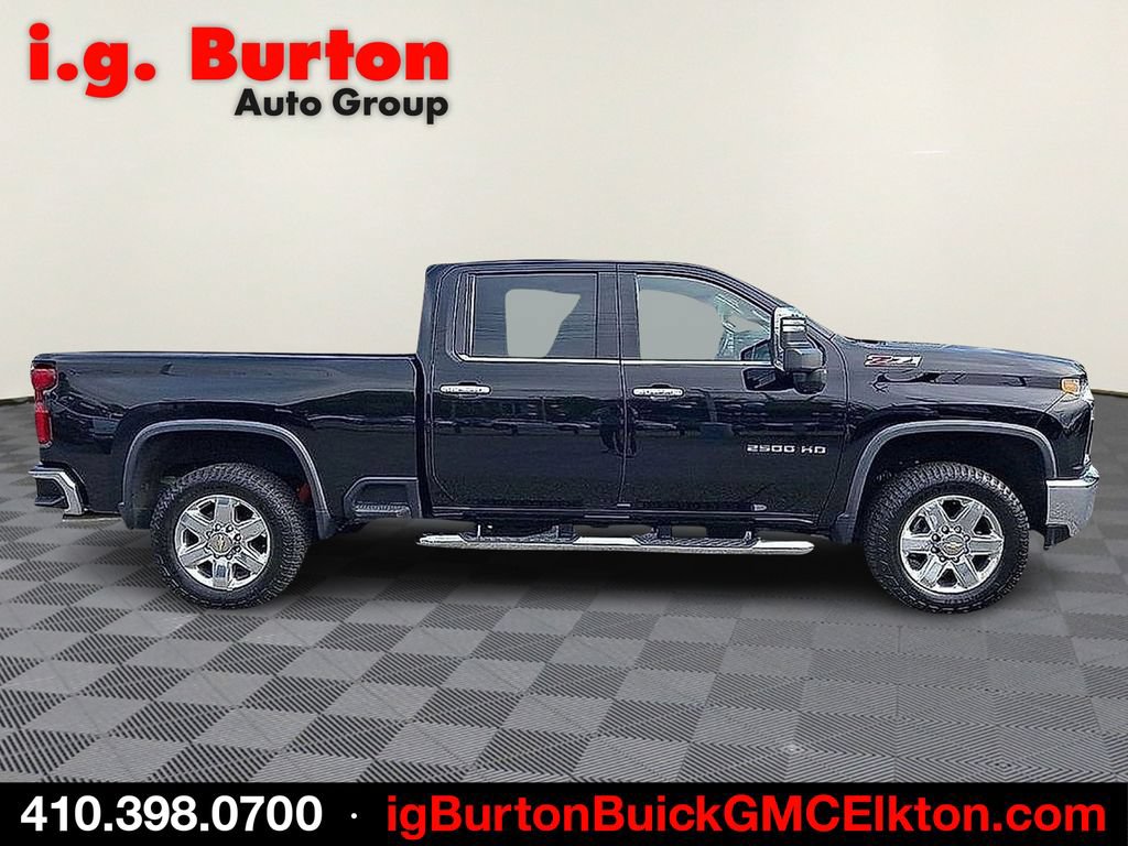 Used 2022 Chevrolet Silverado 2500 LTZ w/ LTZ Premium Package AWD/4WD image 7