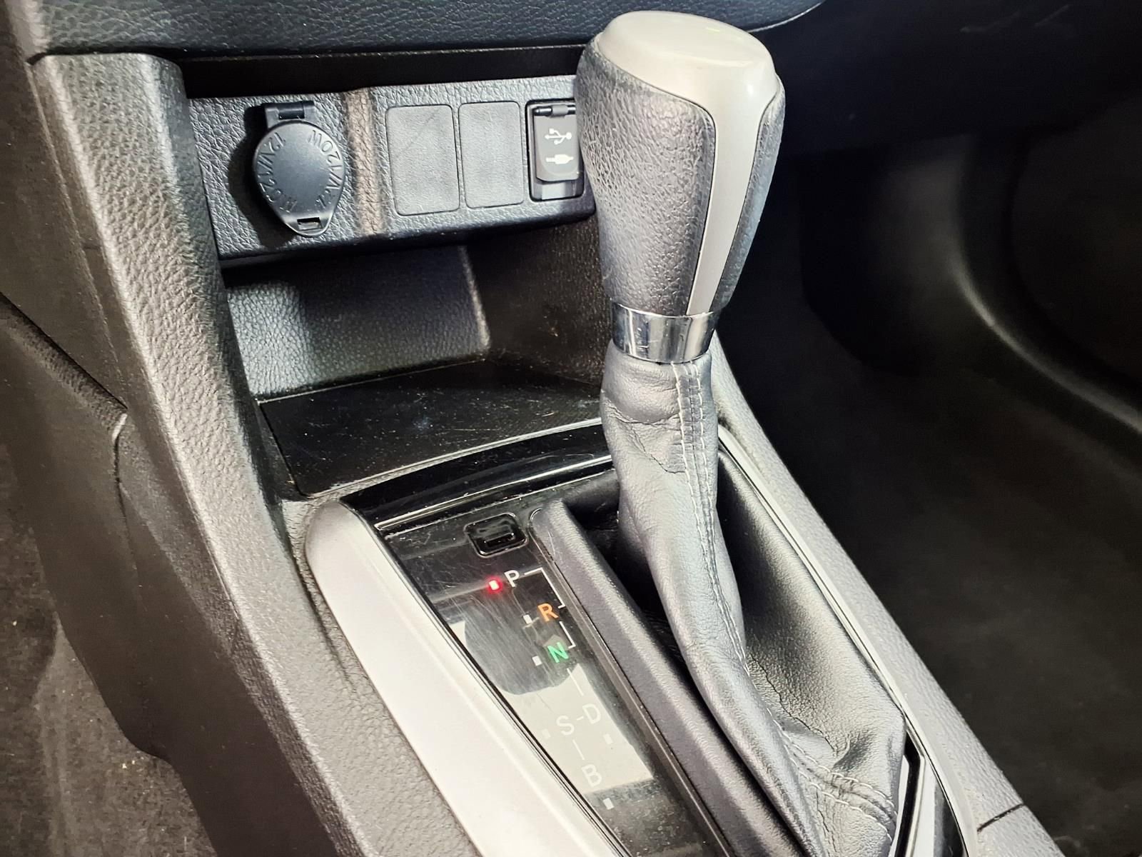Used 2016 Toyota Corolla LE FWD image 22