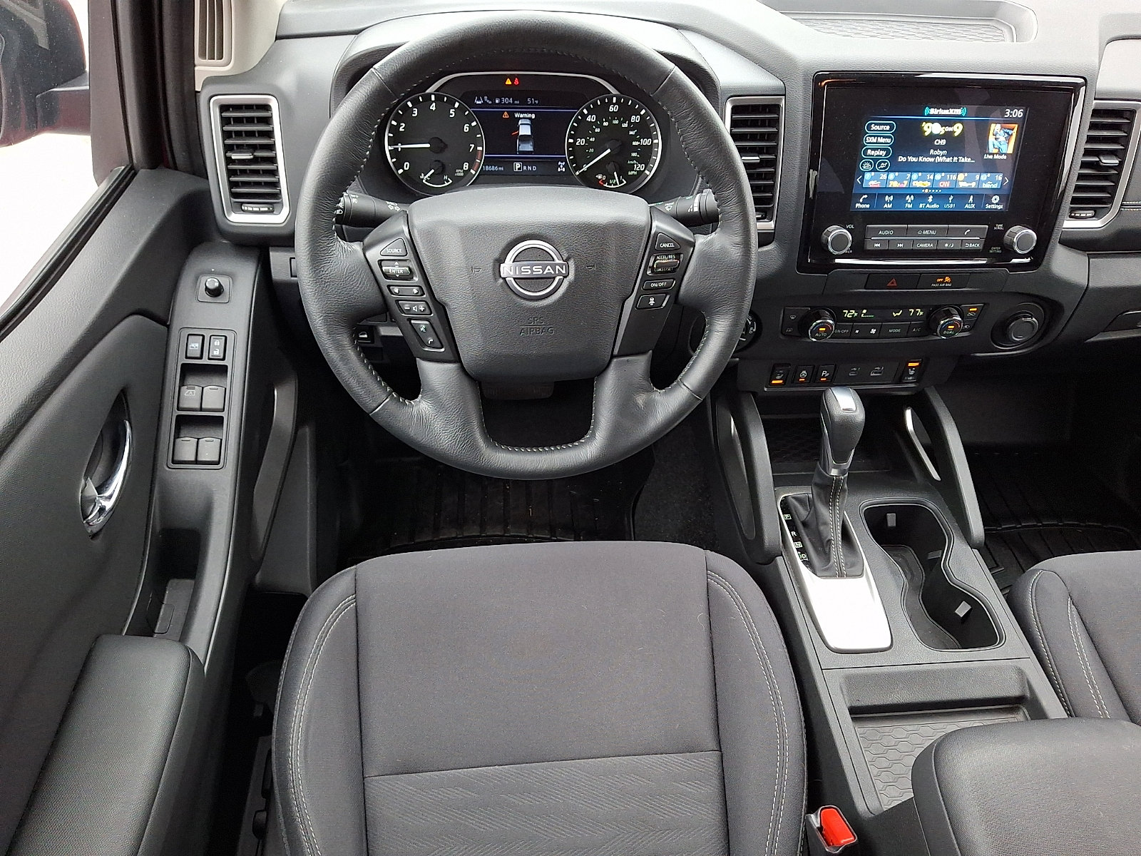 Used 2023 Nissan Frontier SV w/ SV Convenience Package image 12