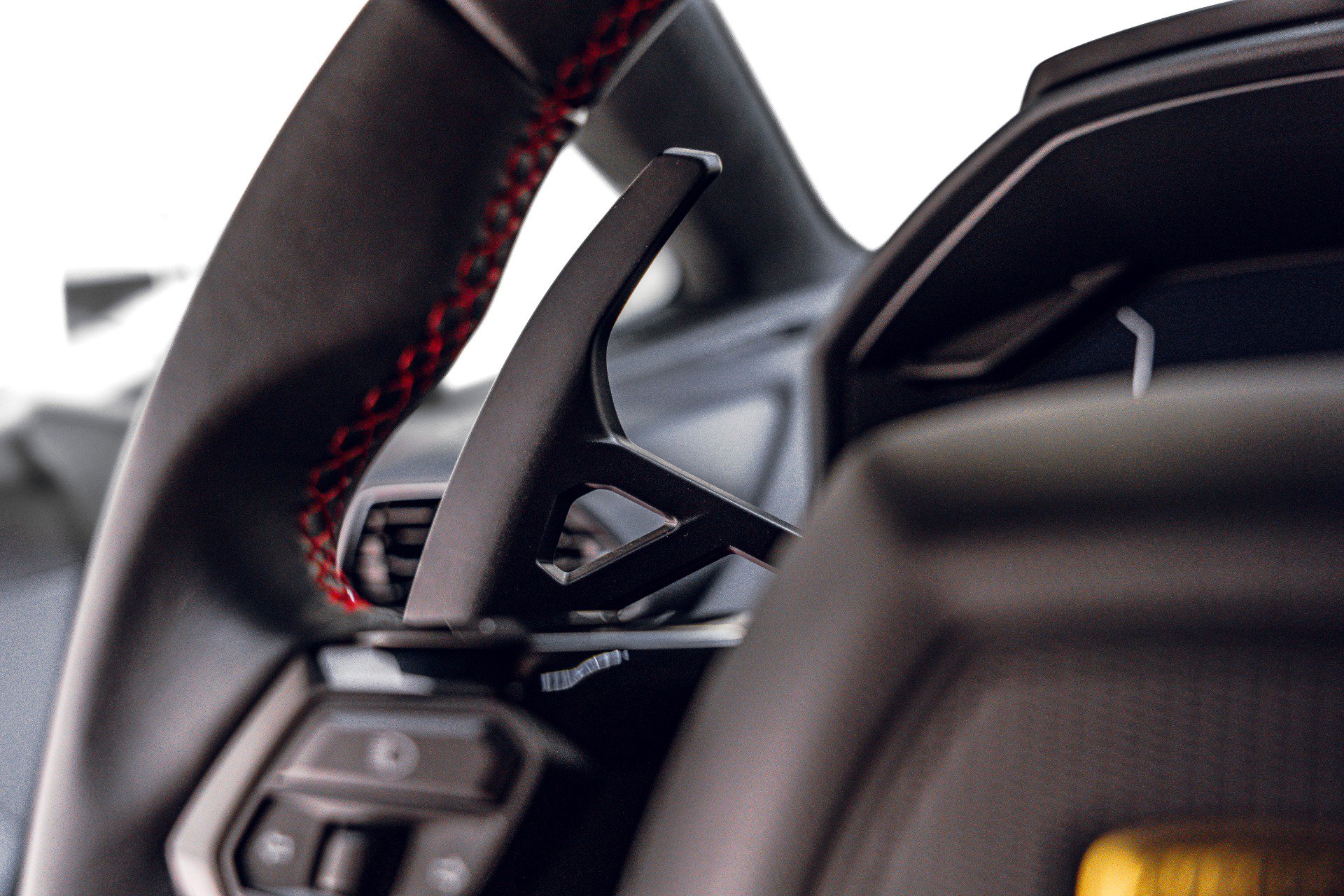 Used 2021 Lamborghini Huracan EVO RWD image 42