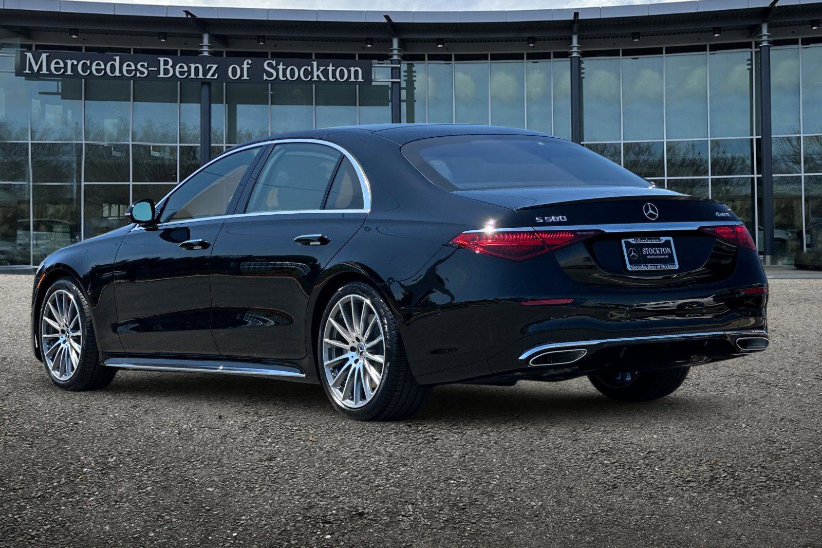 New 2025 Mercedes-Benz S 580 4MATIC Sedan image 6