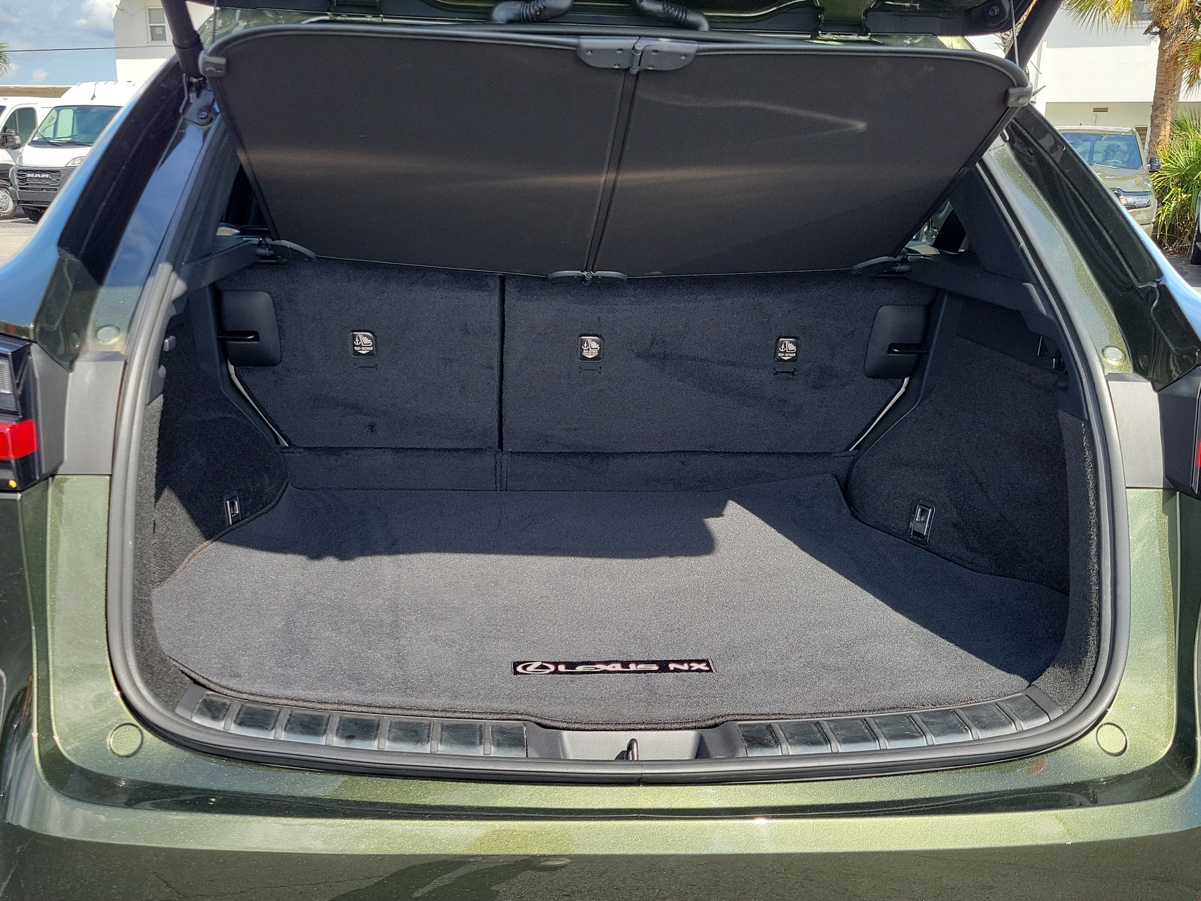 Used 2024 Lexus NX 250 FWD w/ Towing Package (2000 Lbs) image 12