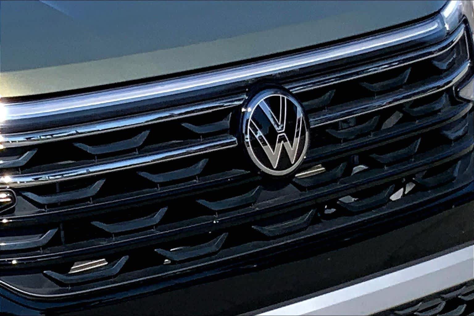 Used 2026 Volkswagen Atlas Peak Edition AWD/4WD image 27