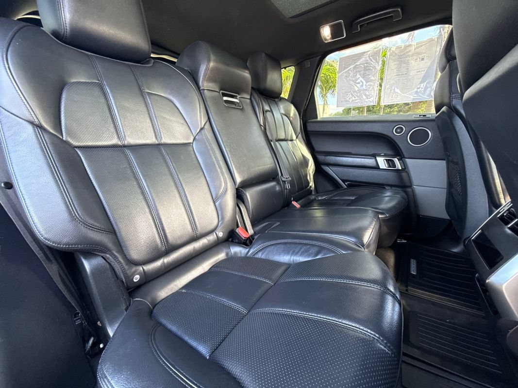 Used 2017 Land Rover Range Rover Sport SE AWD/4WD image 17