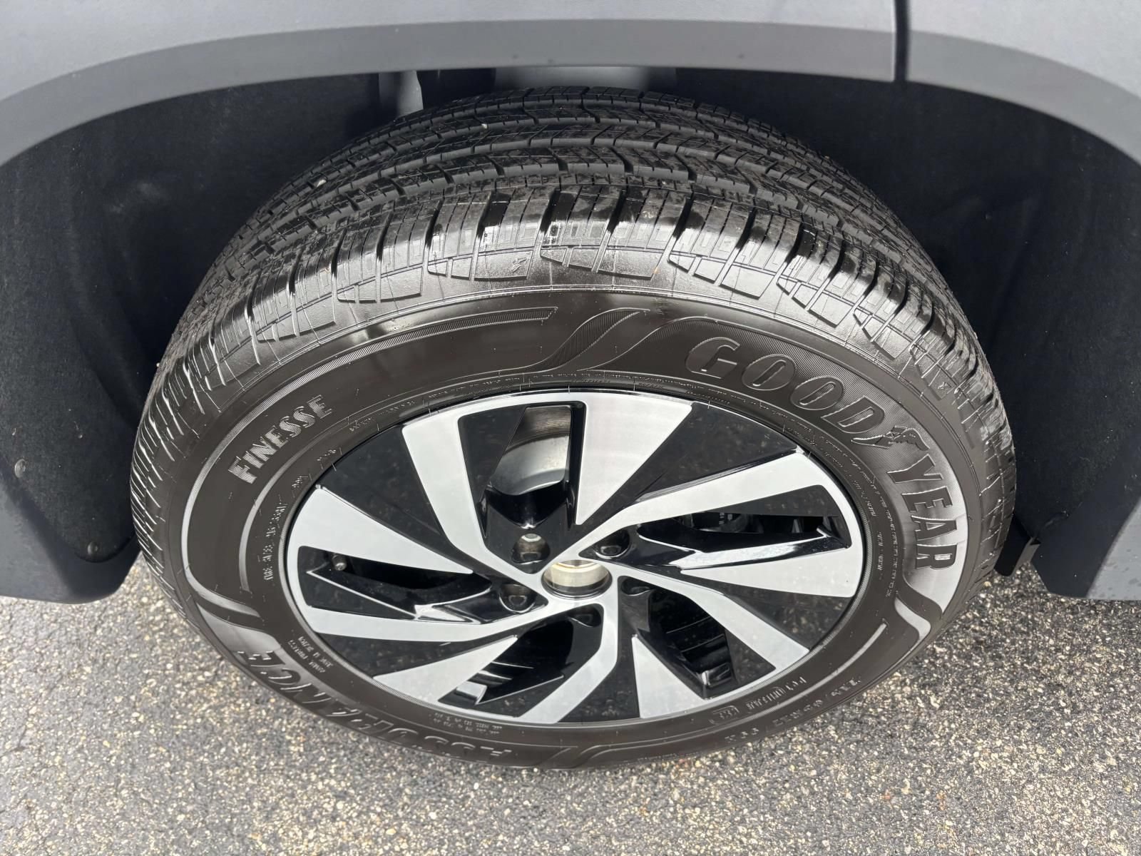 New 2026 Volkswagen Tiguan S AWD/4WD image 10