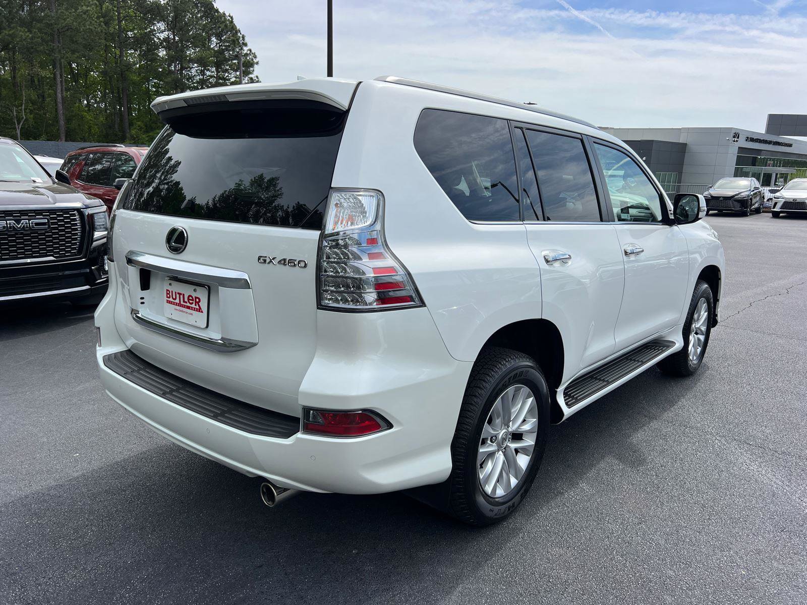 Certified 2022 Lexus GX 460 Premium w/ Premium Package AWD/4WD image 6