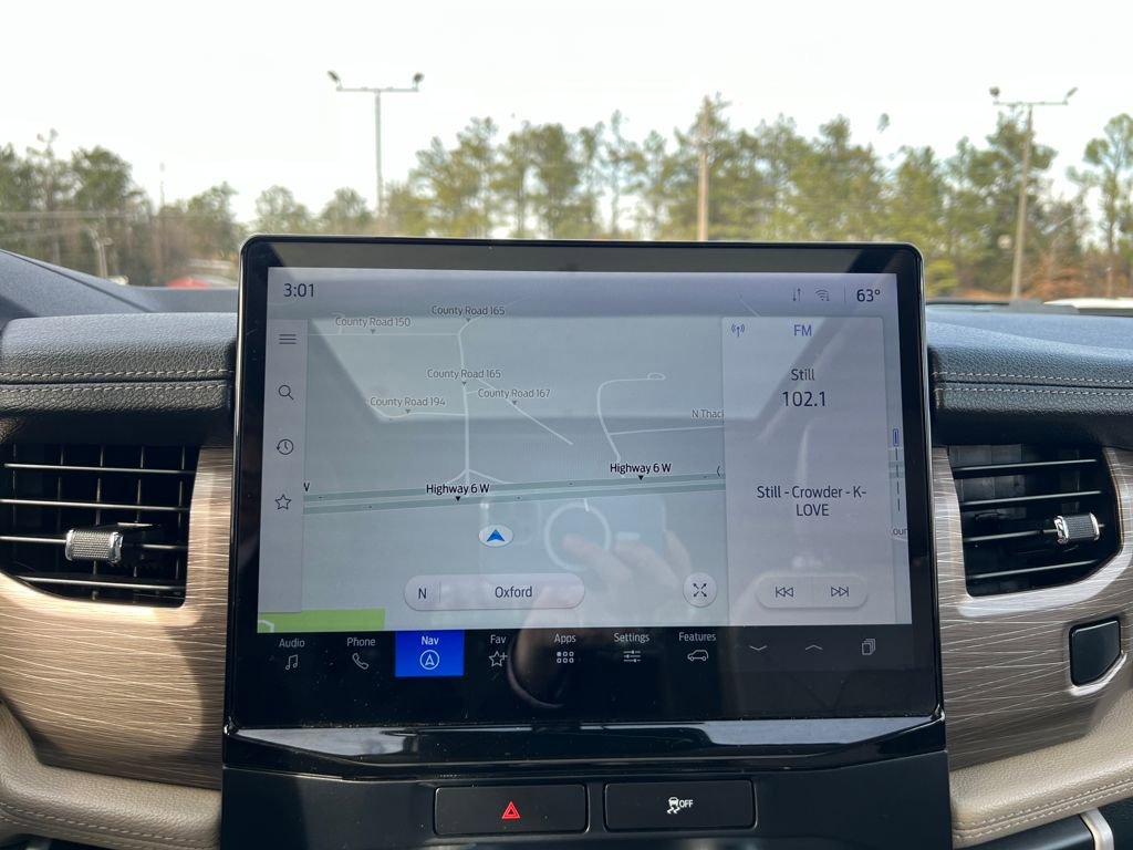 Used 2023 Ford Expedition Limited image 16