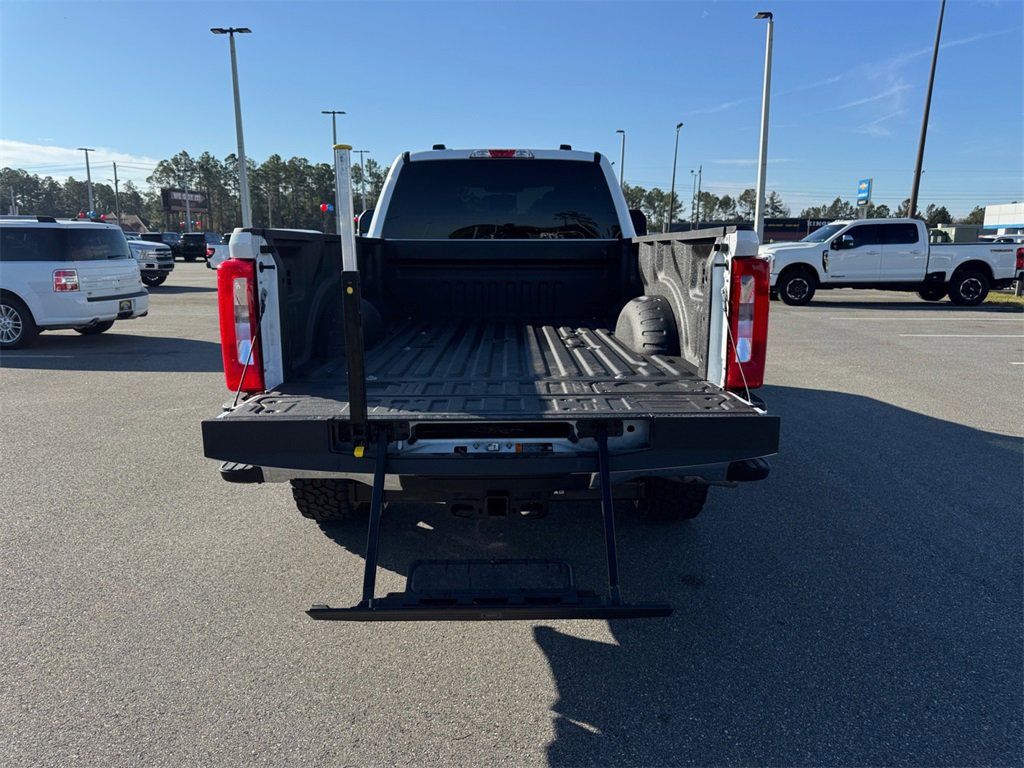 Used 2025 Ford F250 XLT image 18