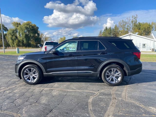 New 2026 Ford Explorer Active image 2