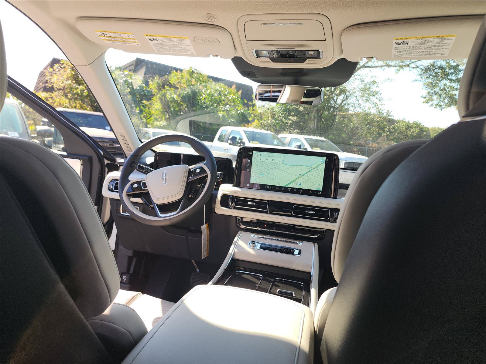New 2026 Lincoln Aviator Reserve w/ Luxury Package RWD image 24