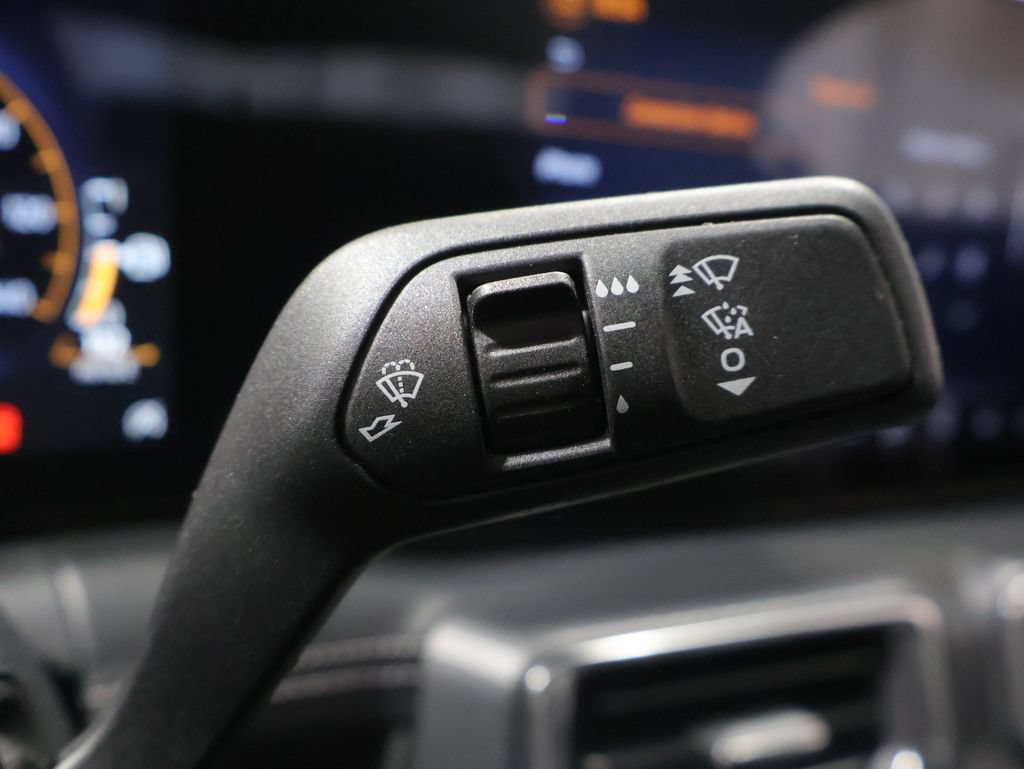 Used 2025 Ford Mustang Premium RWD image 41