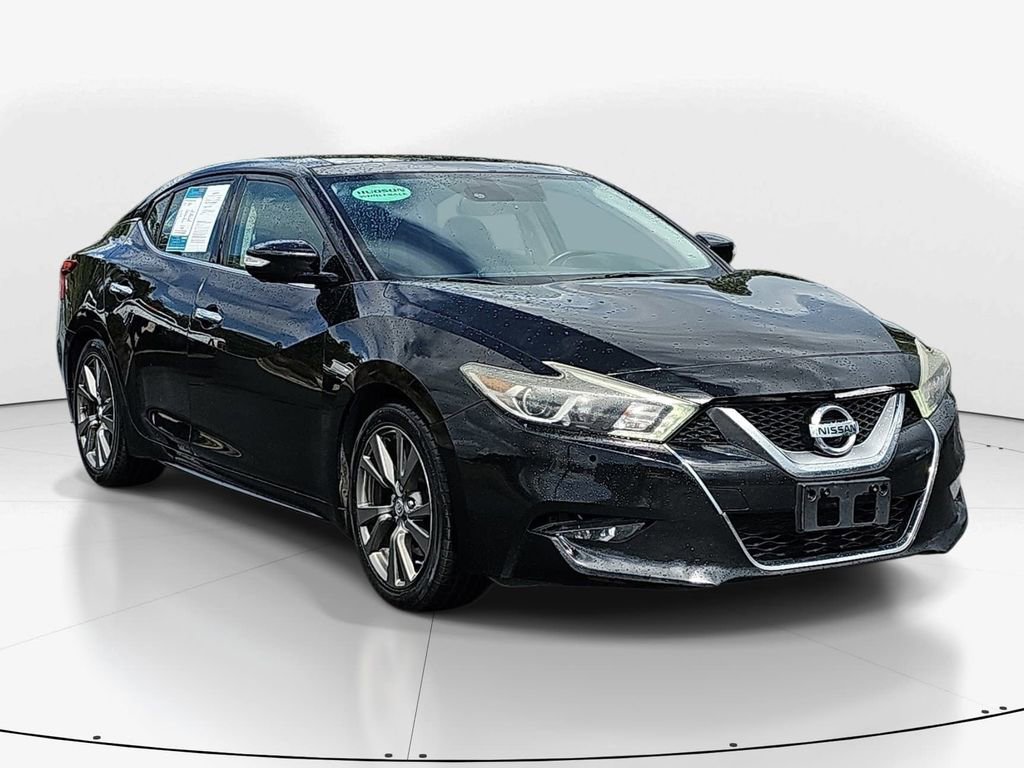 Used 2017 Nissan Maxima Platinum image 2