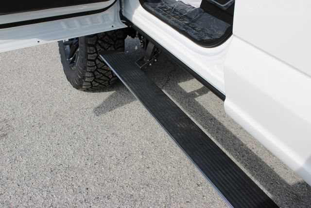 Used 2024 Ford F250 Platinum w/ FX4 Off-Road Package AWD/4WD image 21