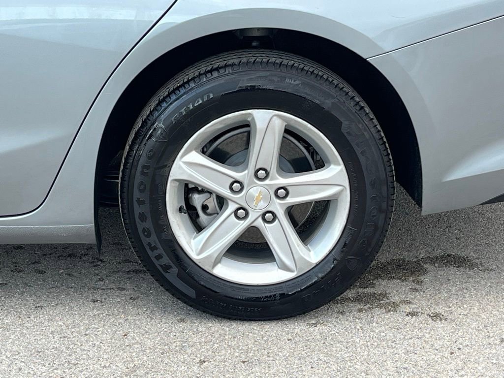 Used 2024 Chevrolet Malibu LS FWD image 11