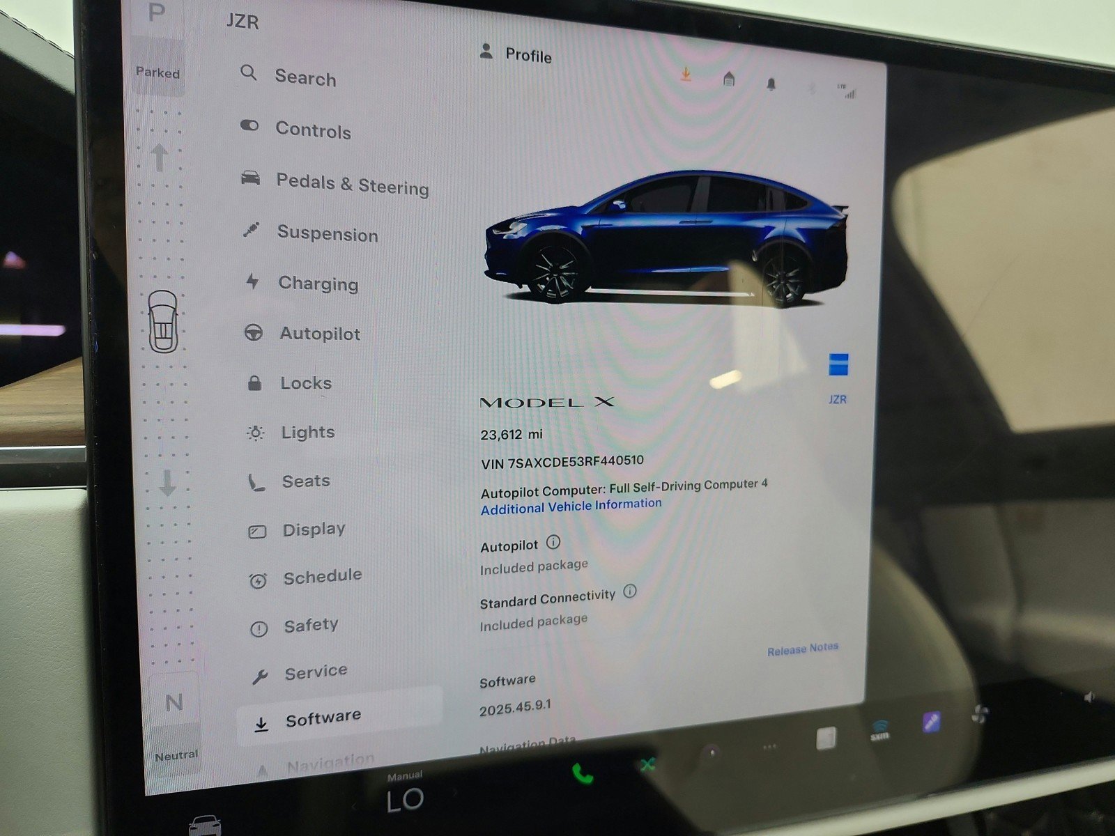 Used 2024 Tesla Model X image 11