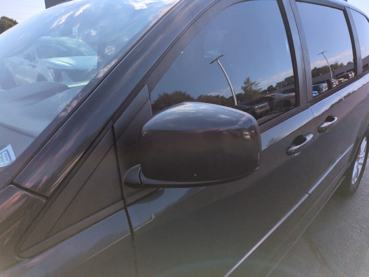 Used 2013 Dodge Grand Caravan SXT FWD image 10