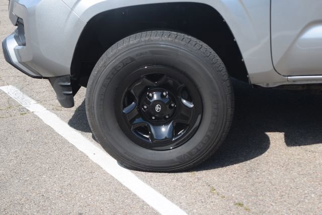 Used 2023 Toyota Tacoma SR AWD/4WD image 28