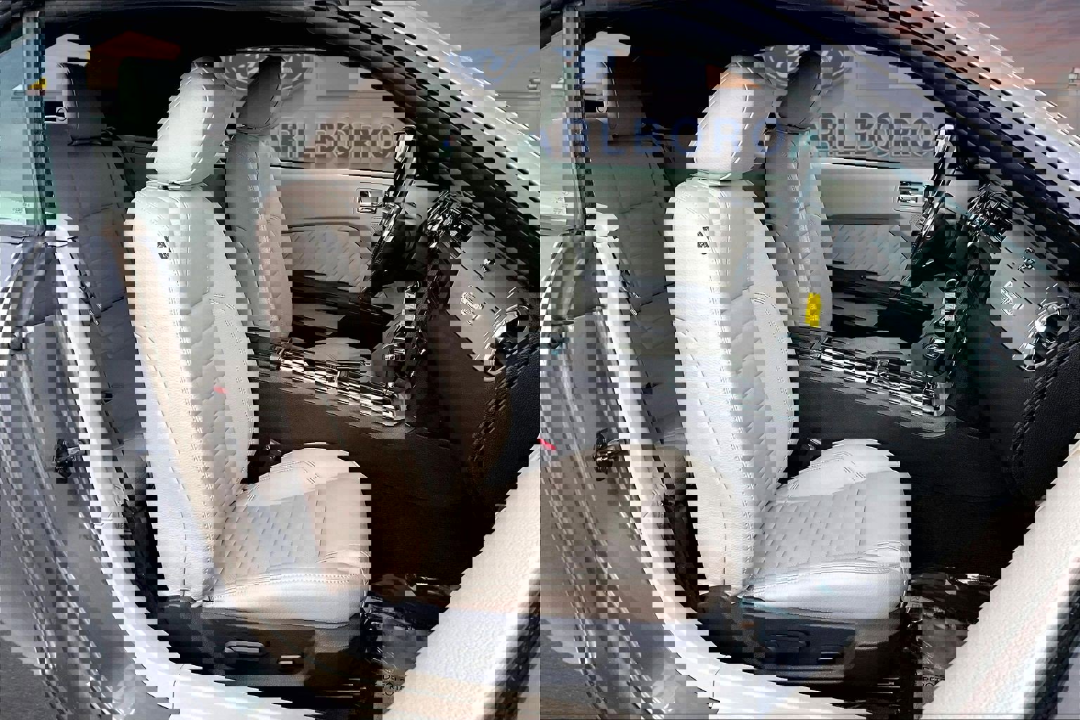 Used 2011 Ford Mustang GT Premium w/ Comfort Pkg RWD image 7