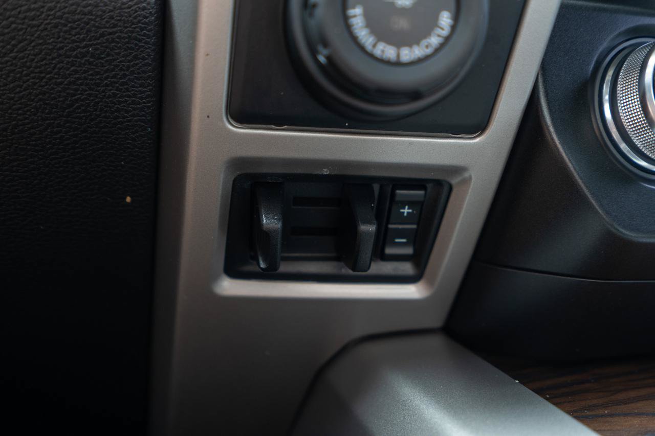 Used 2020 Ford F150 Lariat w/ Equipment Group 502A Luxury AWD/4WD image 35