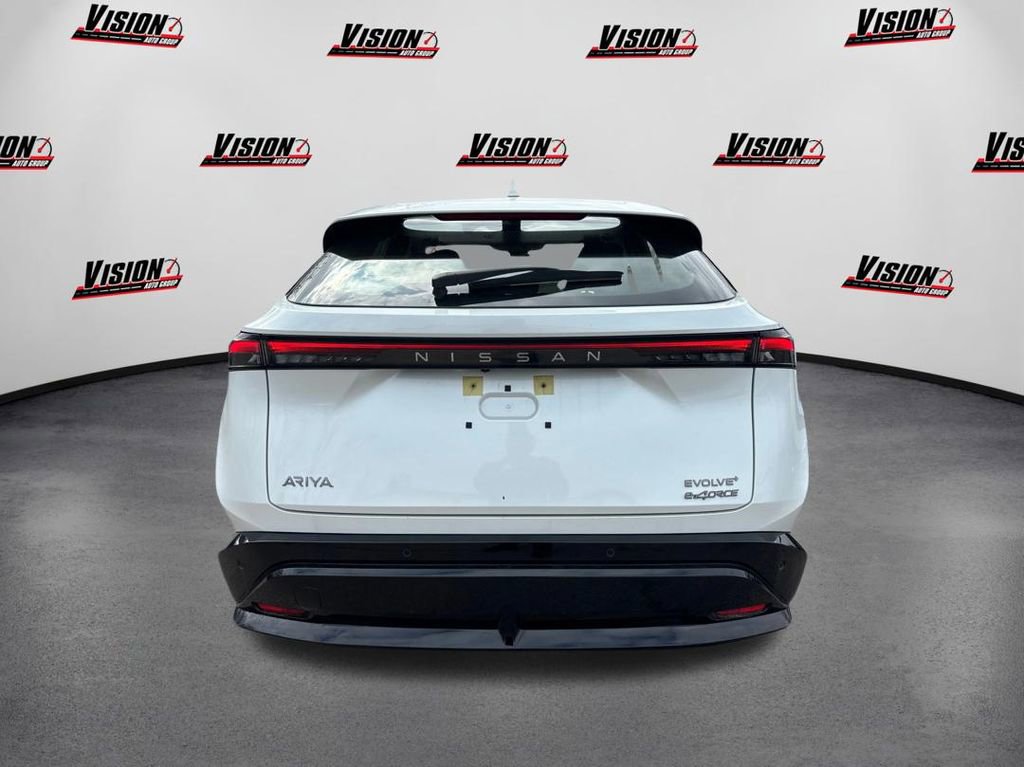 Used 2024 Nissan Ariya AWD image 6