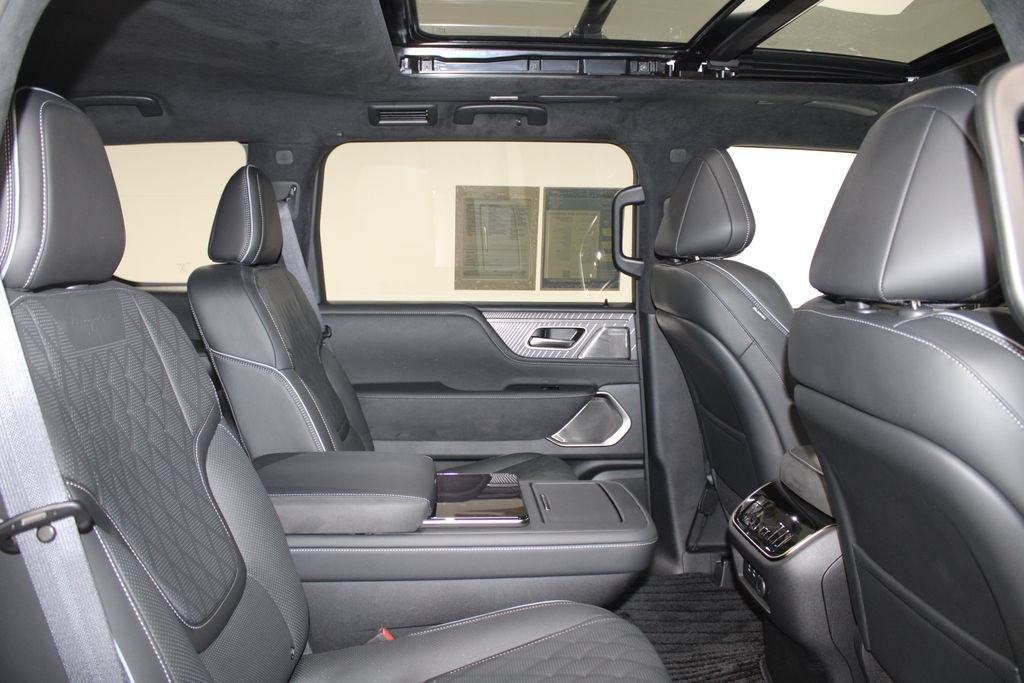 Used 2026 INFINITI QX80 Autograph w/ Autograph Exterior Package AWD/4WD image 34