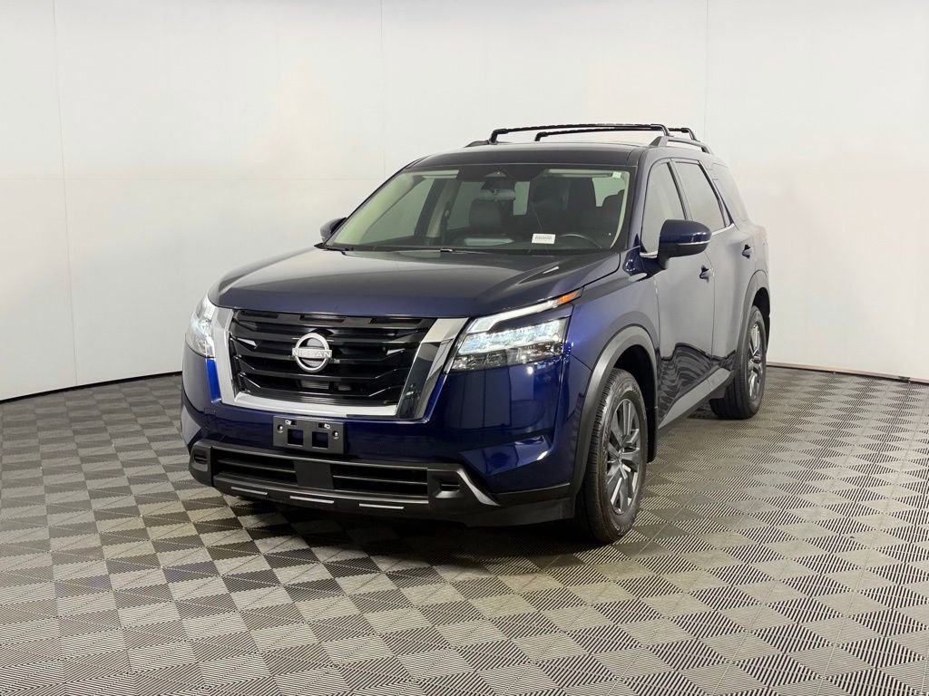 Used 2024 Nissan Pathfinder SV w/ Cargo Package FWD image 10
