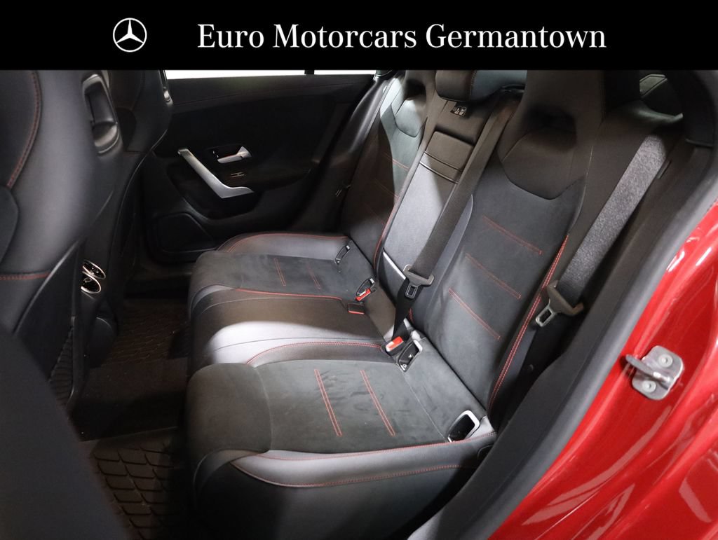 Used 2023 Mercedes-Benz CLA 250 4MATIC image 36