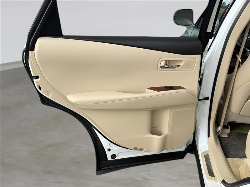 Used 2013 Lexus RX 450h AWD image 25