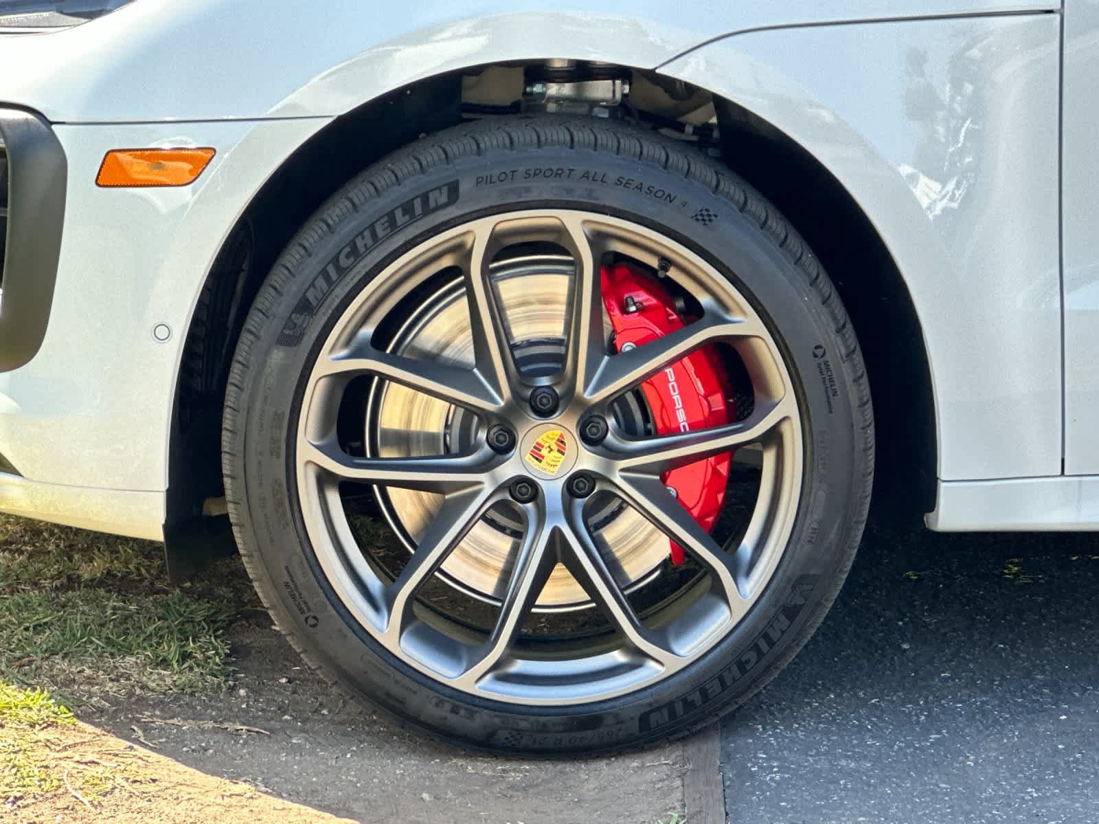 New 2026 Porsche Macan GTS AWD/4WD image 30