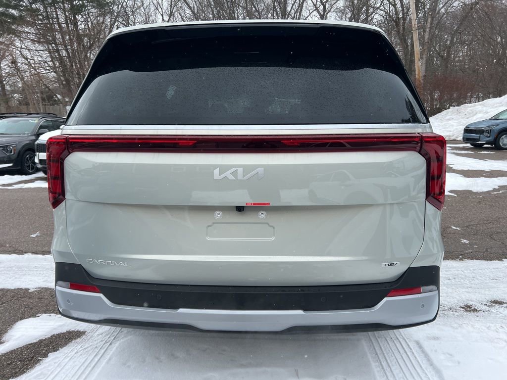 New 2026 Kia Carnival EX image 3