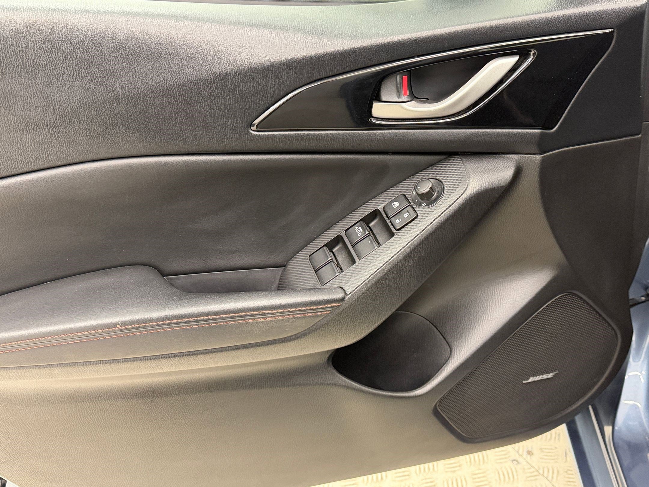 Used 2015 MAZDA MAZDA3 i Grand Touring image 13