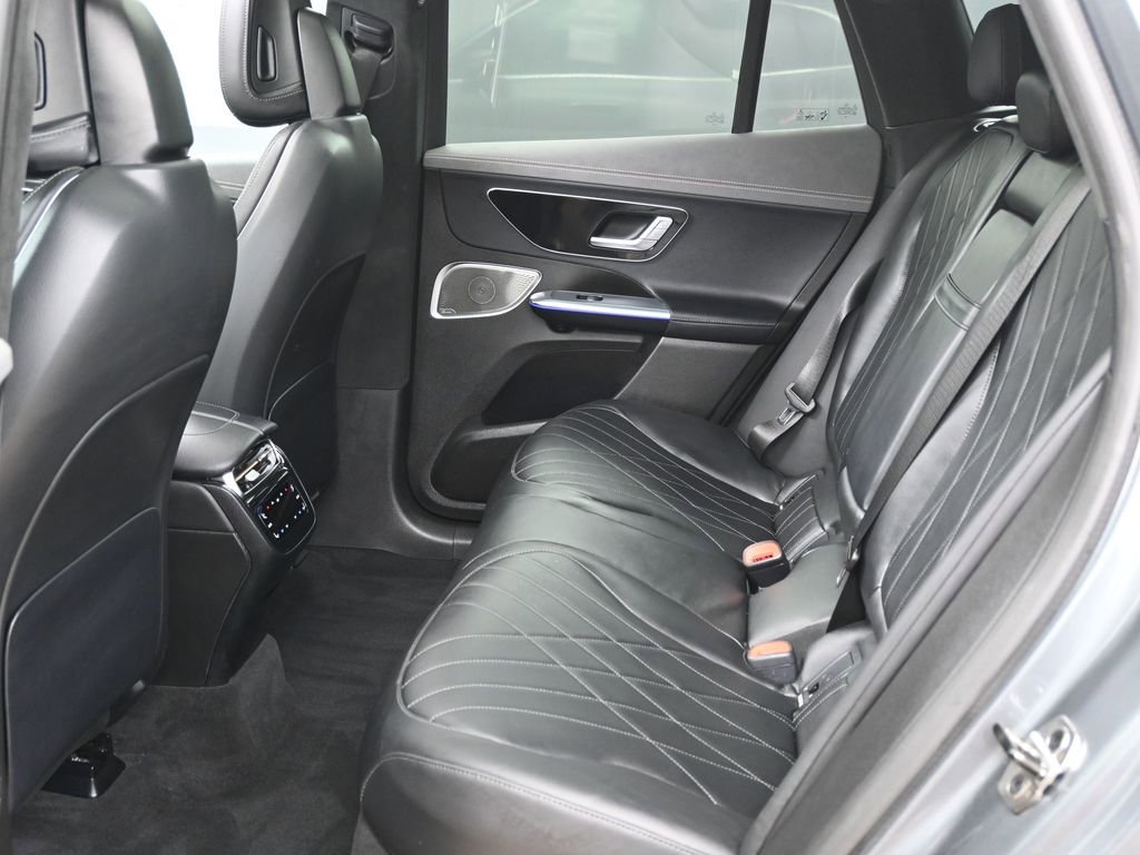 Used 2023 Mercedes-Benz EQE 500 4MATIC SUV image 33
