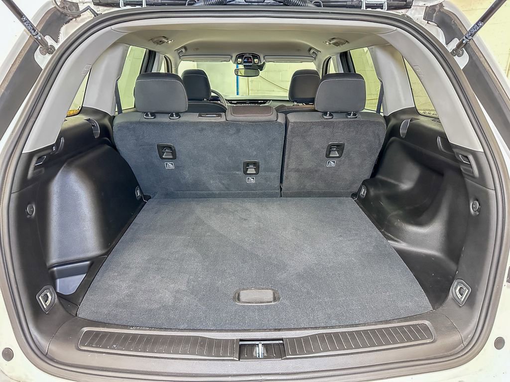 Used 2023 Jeep Grand Cherokee Laredo image 19