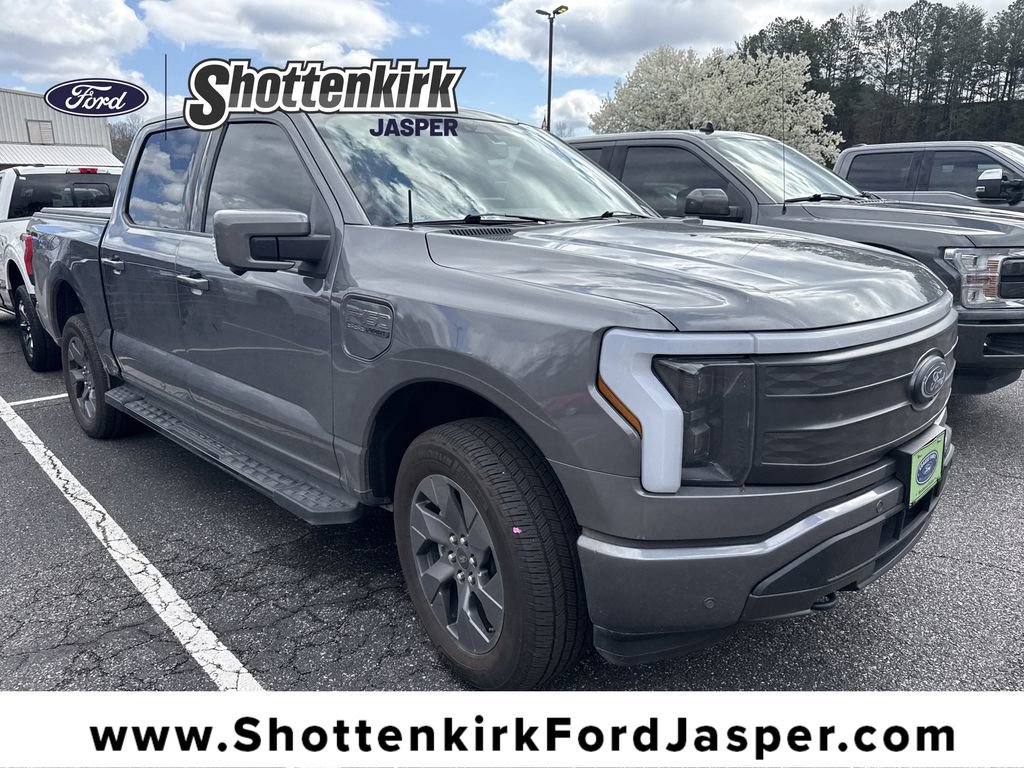 Used 2022 Ford F150 Lightning Lariat
