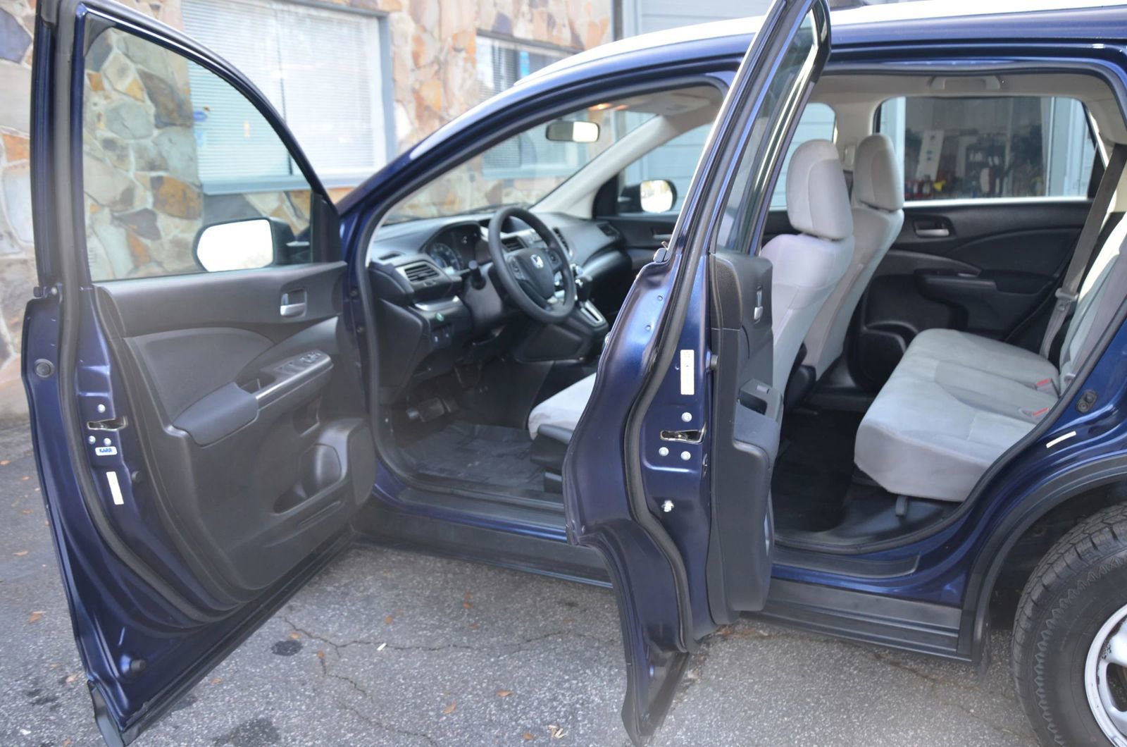 Used 2015 Honda CR-V LX image 46