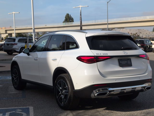 New 2026 Mercedes-Benz GLC 300 image 9