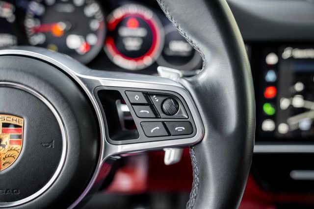 Used 2023 Porsche Cayenne Platinum Edition image 31