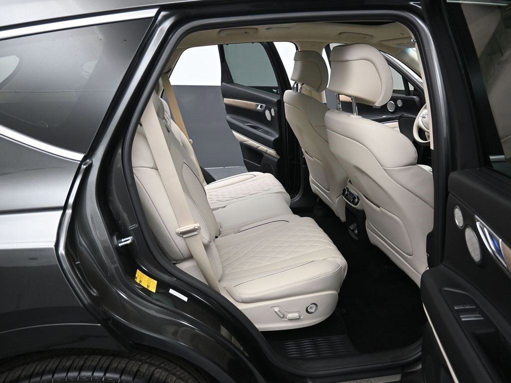 Used 2024 Genesis GV80 3.5T w/ Prestige Package image 37