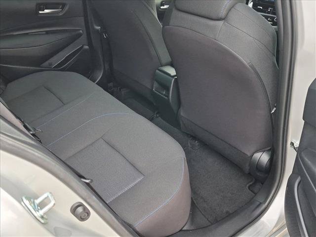 Used 2022 Toyota Corolla SE FWD image 18