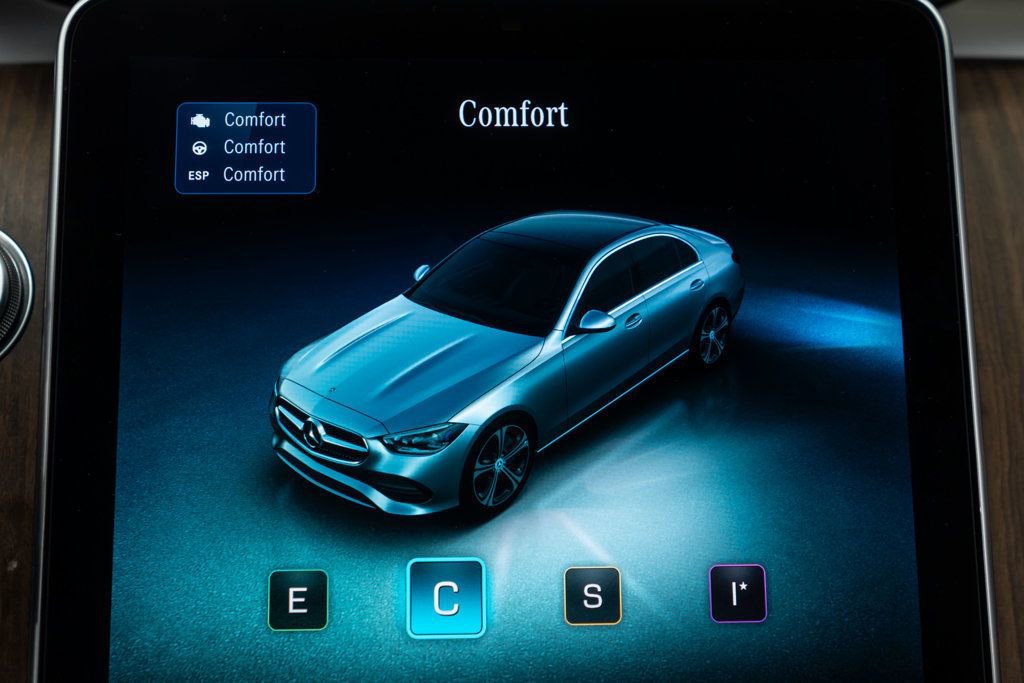 Used 2023 Mercedes-Benz C 300 C 300 4MATIC Sedan w/ Pinnacle Trim Package image 24