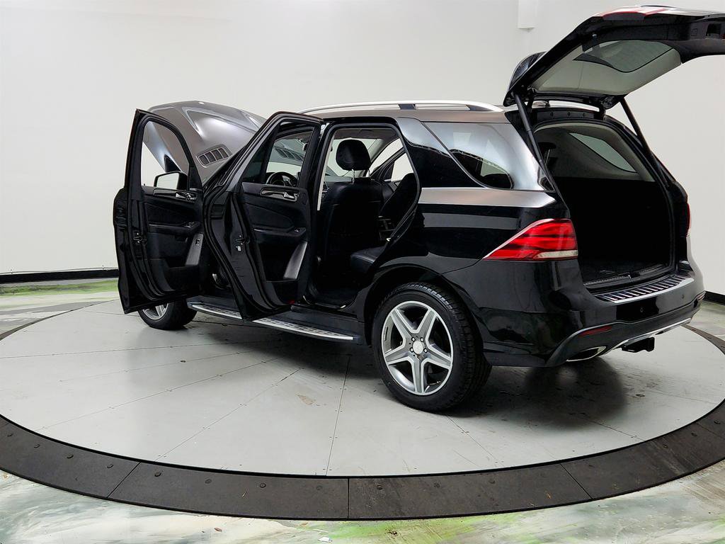 Used 2016 Mercedes-Benz GLE 400 4MATIC w/ Parking Assist Package image 12