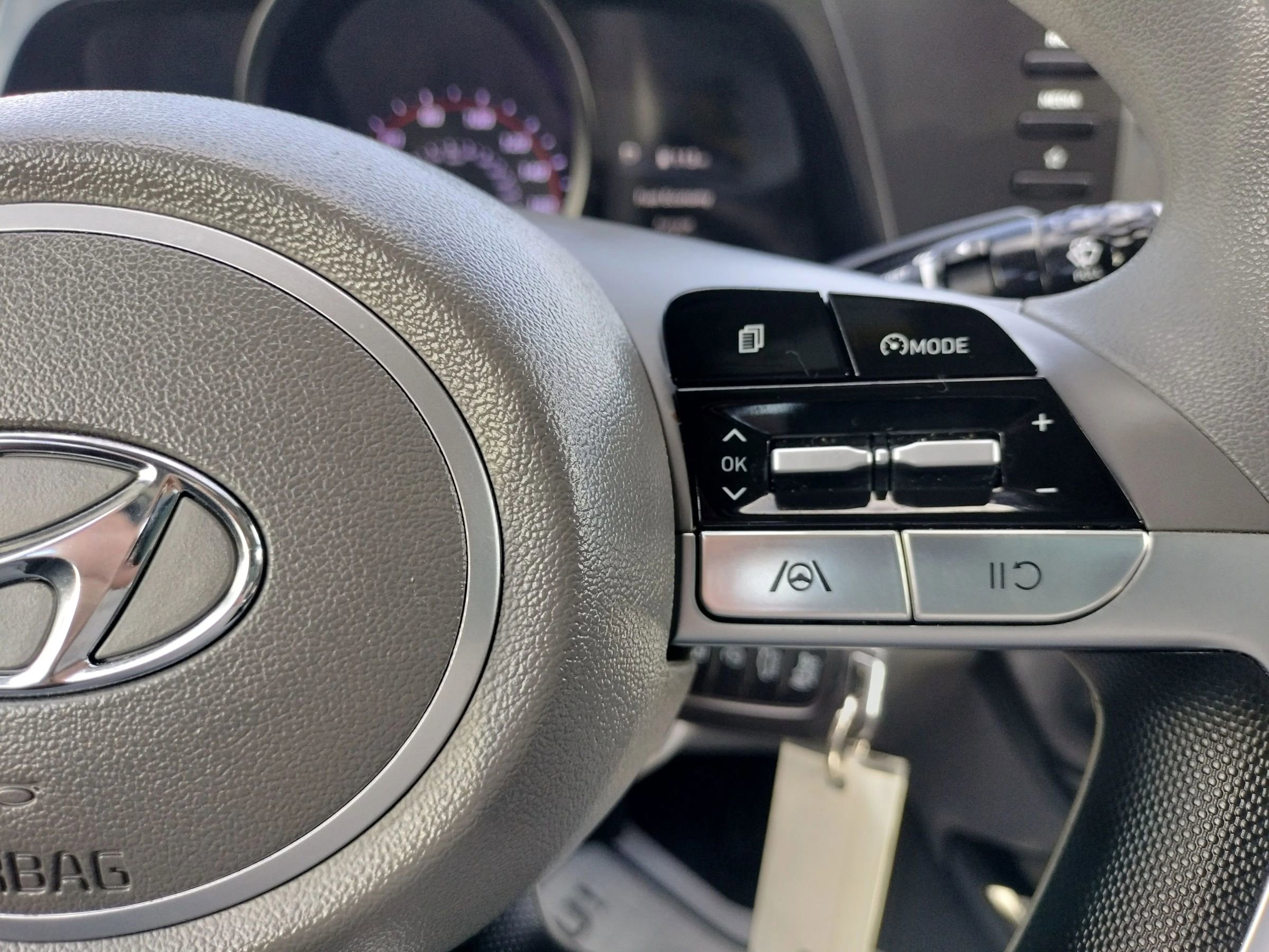 Used 2021 Hyundai Elantra SE image 41