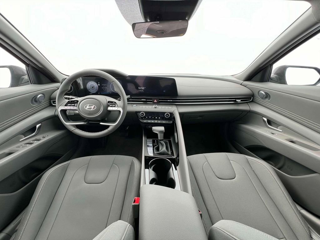 New 2024 Hyundai Elantra SEL w/ Convenience Package image 19