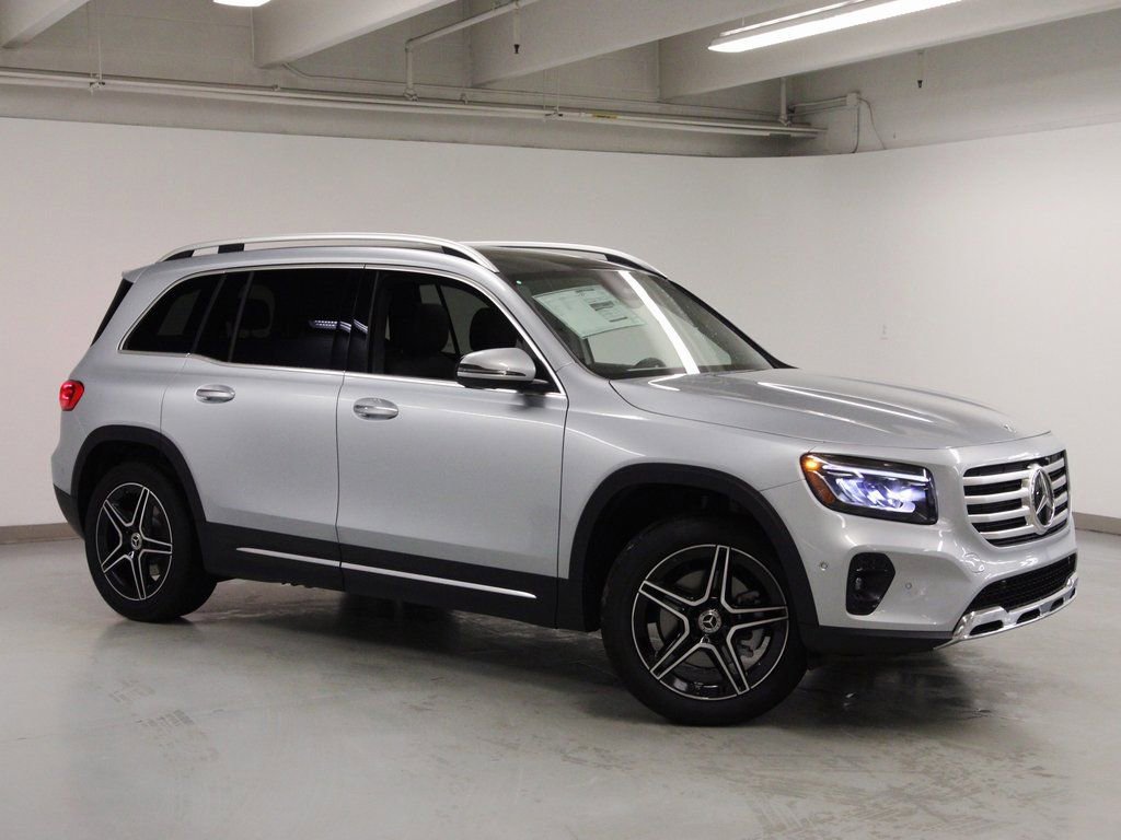 New 2026 Mercedes-Benz GLB 250 4MATIC image 4