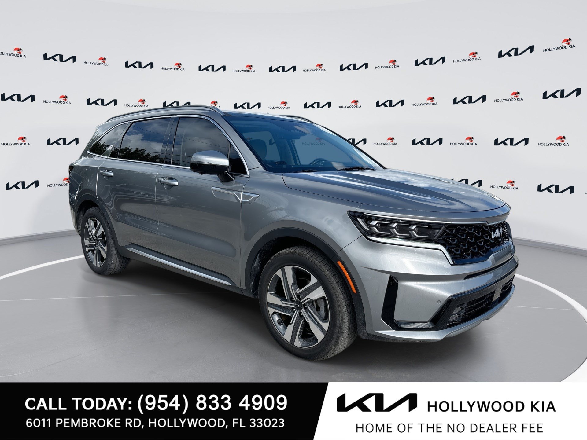 Used 2023 Kia Sorento SX Prestige w/ Panoramic Sunroof Package AWD/4WD image 1