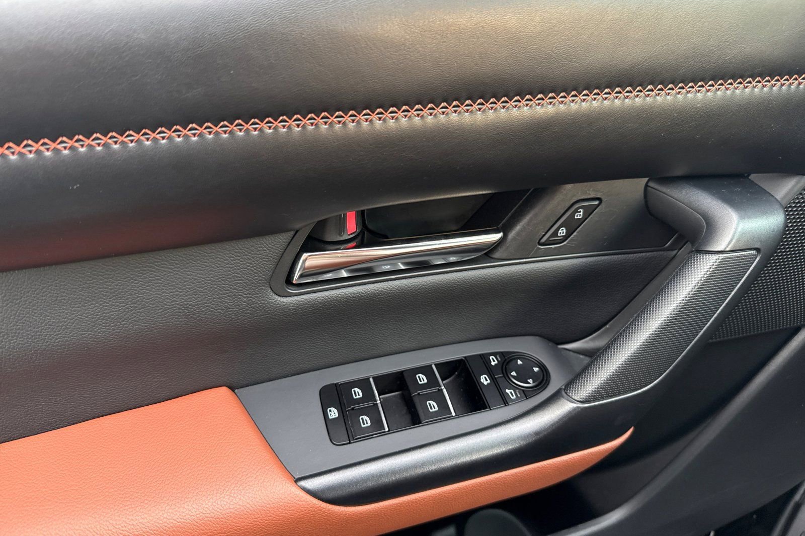 Used 2024 MAZDA CX-50 2.5 Turbo w/ Cargo Package image 12